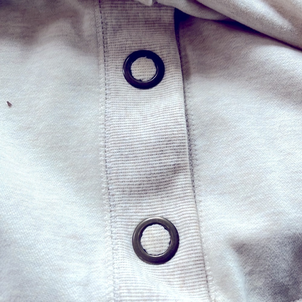 So cream button down hooded sweat shirt - Picture 4 of 9